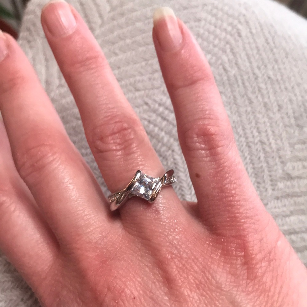 crystal ring - Picture 3 of 3